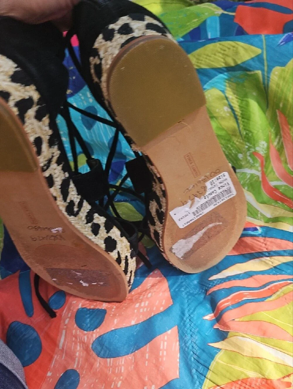 Vince Camuto stylish black